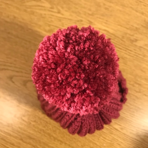 HANDMADE CROCHET PINK HAT - Picture 3 of 4
